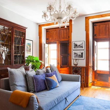 Alfama Terrace Apartment With Authentic XVIII Tiles And Historic Notes 3 Bedrooms & 2 Bathrooms Ac Lisboa Ngoại thất bức ảnh