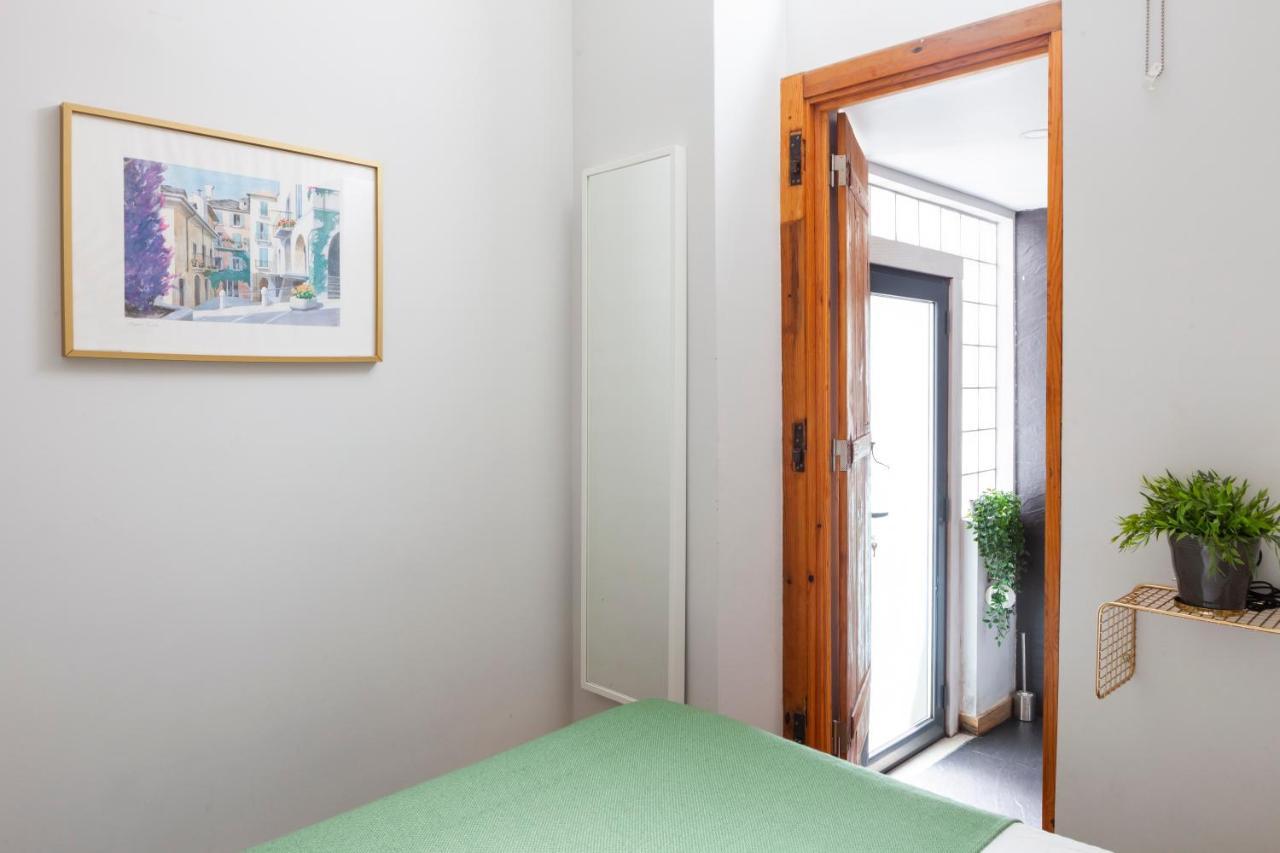 Alfama Terrace Apartment With Authentic XVIII Tiles And Historic Notes 3 Bedrooms & 2 Bathrooms Ac Lisboa Ngoại thất bức ảnh