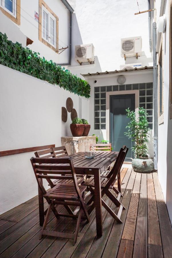 Alfama Terrace Apartment With Authentic XVIII Tiles And Historic Notes 3 Bedrooms & 2 Bathrooms Ac Lisboa Ngoại thất bức ảnh