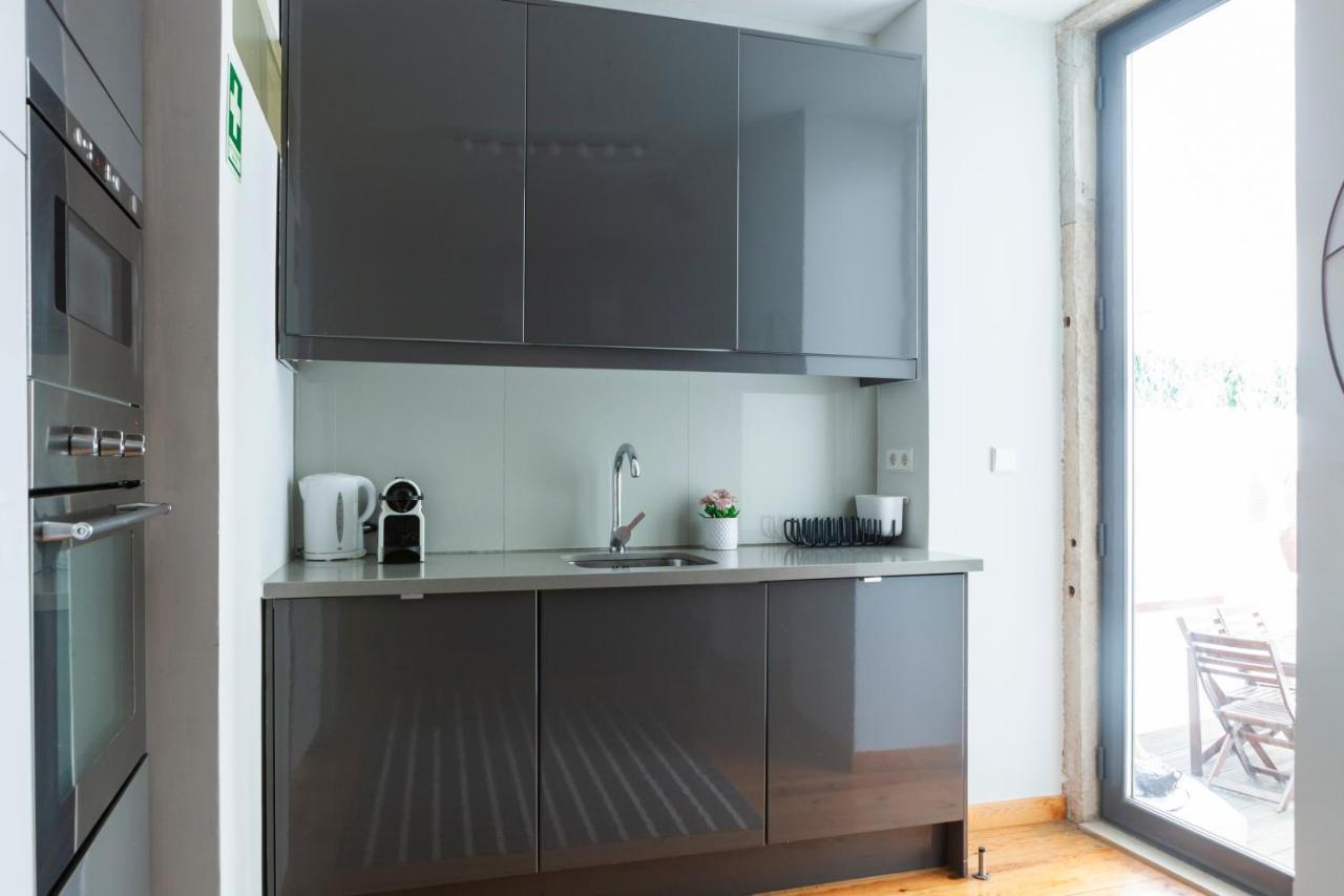 Alfama Terrace Apartment With Authentic XVIII Tiles And Historic Notes 3 Bedrooms & 2 Bathrooms Ac Lisboa Ngoại thất bức ảnh