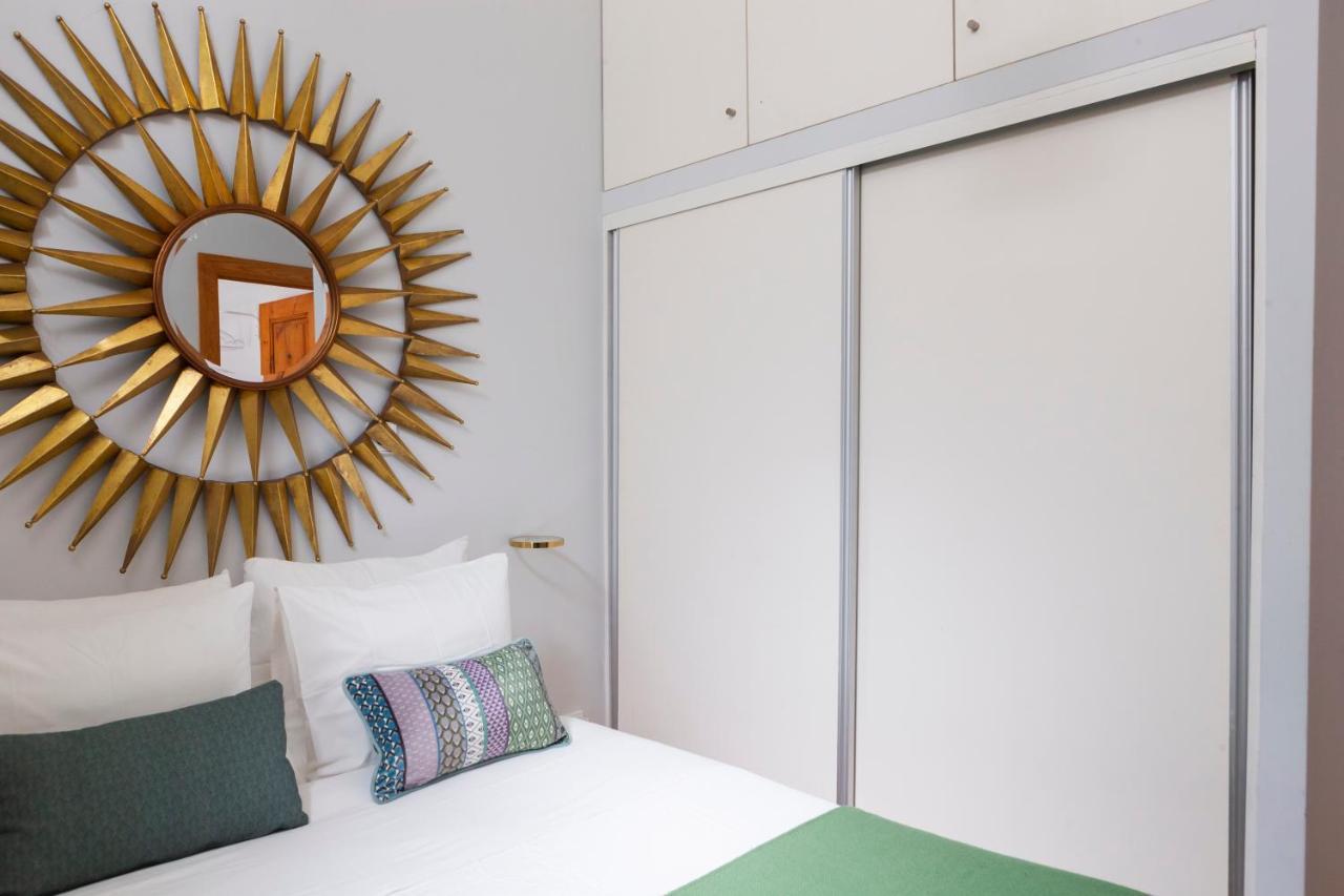 Alfama Terrace Apartment With Authentic XVIII Tiles And Historic Notes 3 Bedrooms & 2 Bathrooms Ac Lisboa Ngoại thất bức ảnh