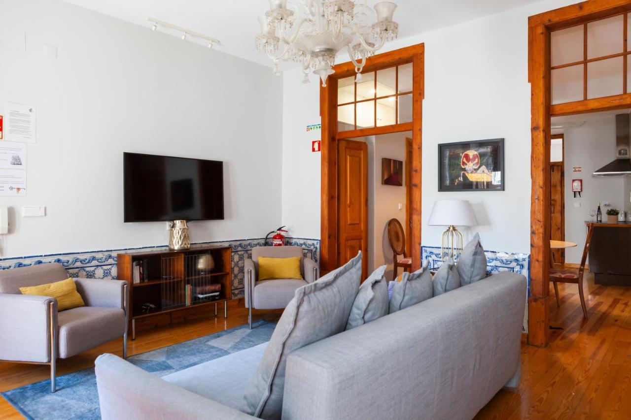 Alfama Terrace Apartment With Authentic XVIII Tiles And Historic Notes 3 Bedrooms & 2 Bathrooms Ac Lisboa Ngoại thất bức ảnh