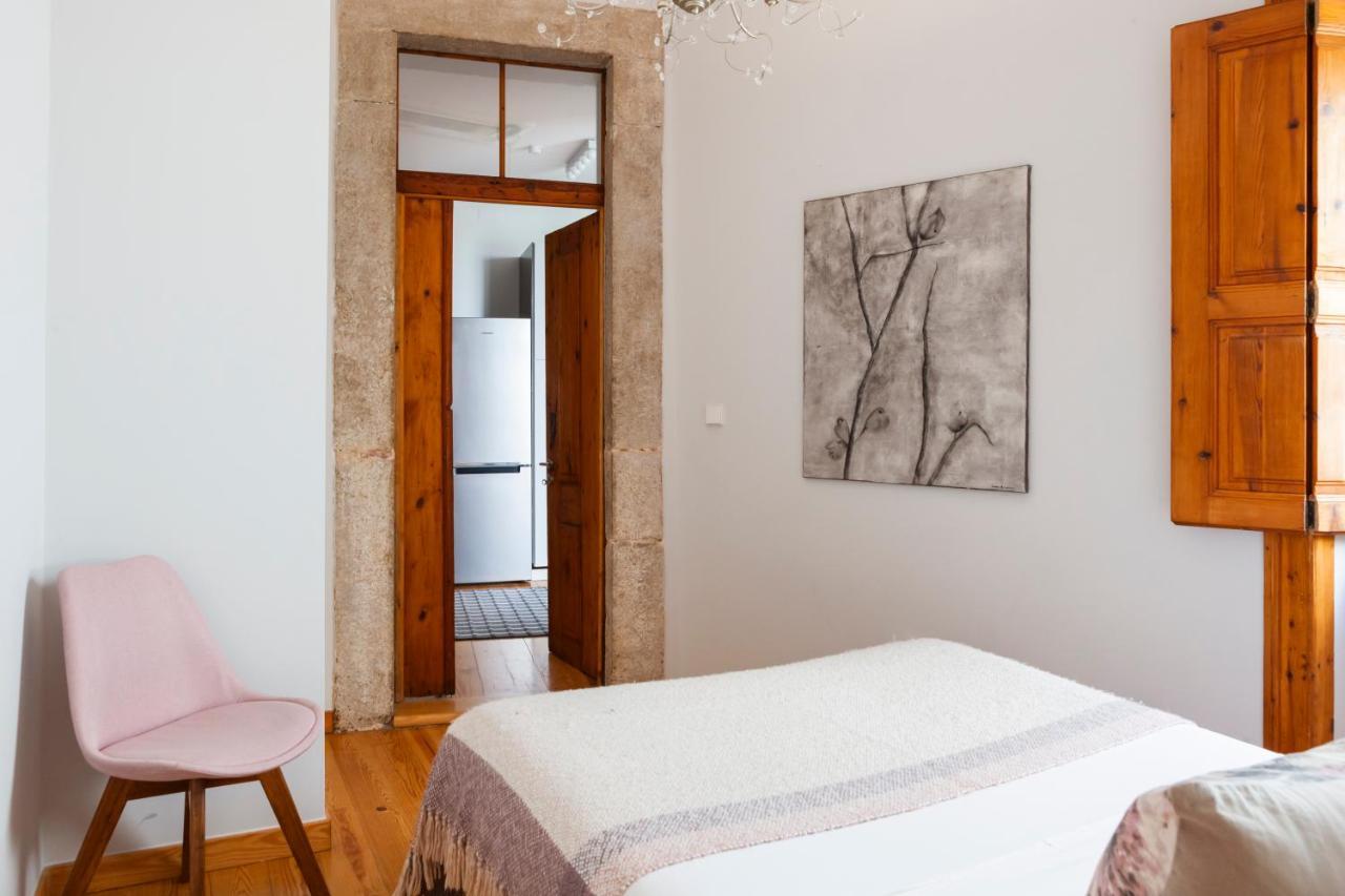Alfama Terrace Apartment With Authentic XVIII Tiles And Historic Notes 3 Bedrooms & 2 Bathrooms Ac Lisboa Ngoại thất bức ảnh