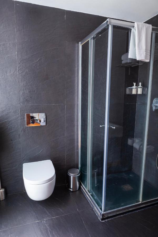Alfama Terrace Apartment With Authentic XVIII Tiles And Historic Notes 3 Bedrooms & 2 Bathrooms Ac Lisboa Ngoại thất bức ảnh